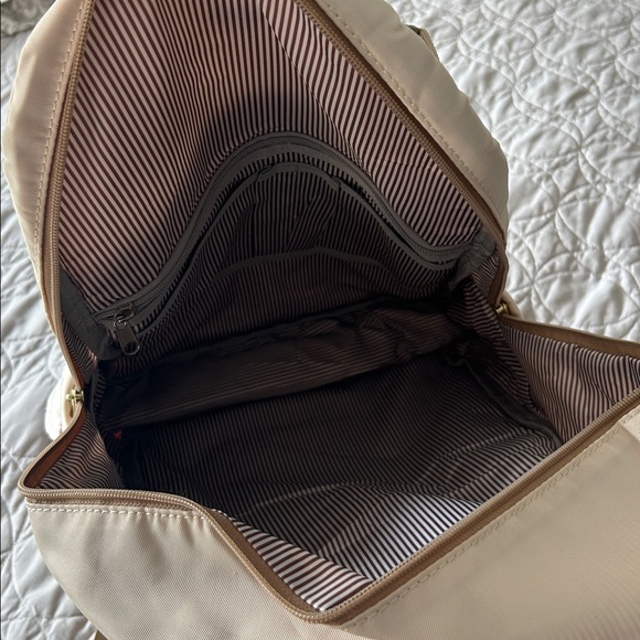 Laptop/work backpack. Multi-compartments. - Picture 3 of 6